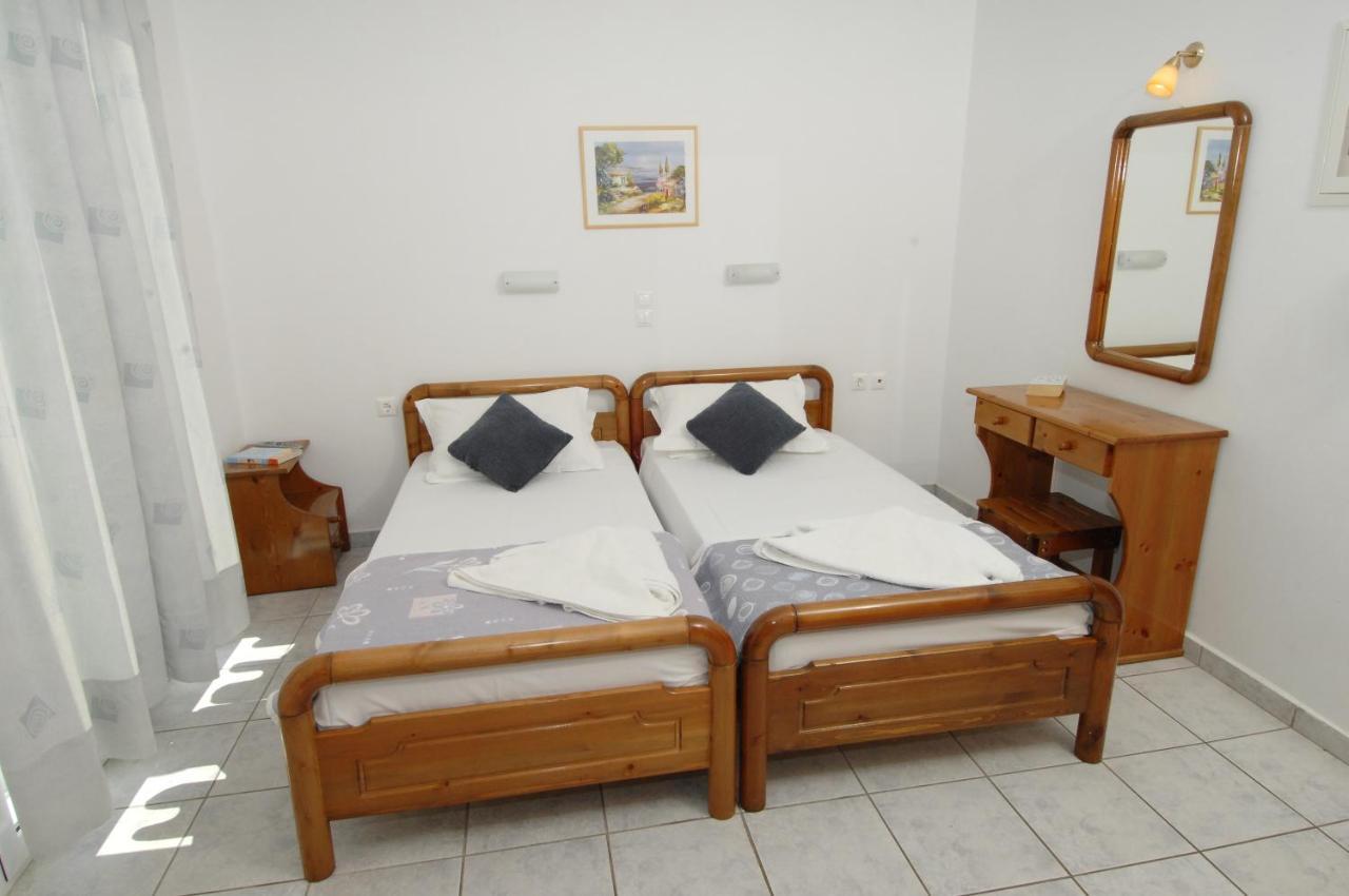 Alexis Studios And Apartments Agia Efimia Exterior foto